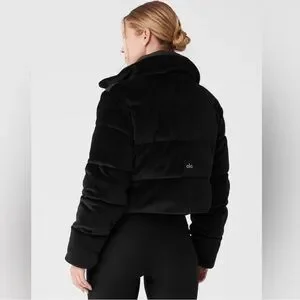 ALO Ribbed Velour Gold Rush Puffer - Black - XS